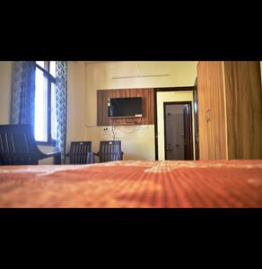 Others image of 1800.0 Sq.ft   Commercial Property for rent in Kumarhatti for 30000