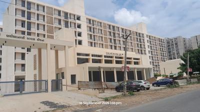 Outside View image of 375.0 Sq.ft   Shop for rent in Tragad for 50000