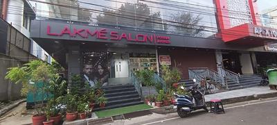 Others image of 8000.0 Sq.ft   Showroom for sale in Hazratganj for 38325000