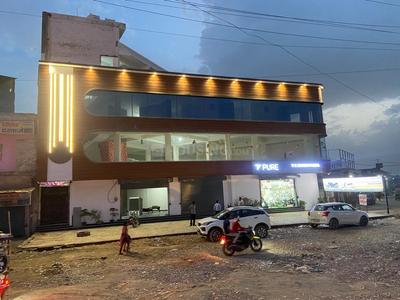 Outside View image of 800.0 Sq.ft   Shop for rent in Noida Extension for 90000