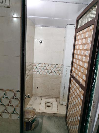 Others image of 320.0 Sq.ft Shop for rent in Malad East for 25000