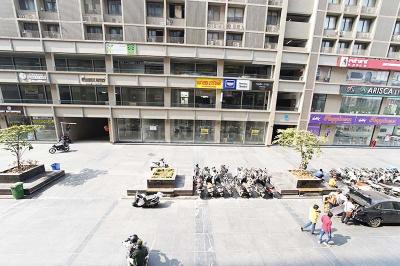 Others image of 564.0 Sq.ft   Showroom for rent in Gota for 40000
