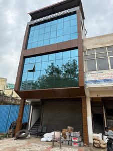 Outside View image of 1200.0 Sq.ft   Shop for rent in Ashok Vihar Phase 3 Extension for 35000
