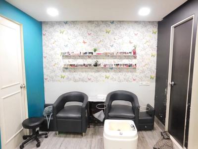 Others image of 500.0 Sq.ft pre-leased  Shop for sale in Andheri West for 40000000