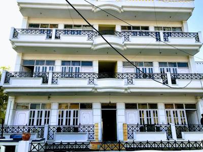 Commercial image of 225.0 Sq.ft  Ready to use Office Space for rent in Sector 14 for 14000