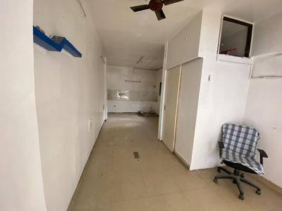 Commercial image of 250.0 Sq.ft   Shop for rent in Malad West for 35000