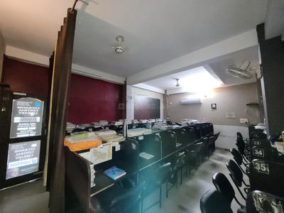 Hall image of 900.0 Sq.ft pre-leased  Commercial Property for sale in Aliganj for 8500000