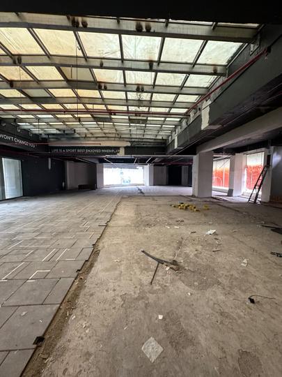 Entrance image of 4490.0 Sq.ft Shop for sale in Andheri West for 165100000