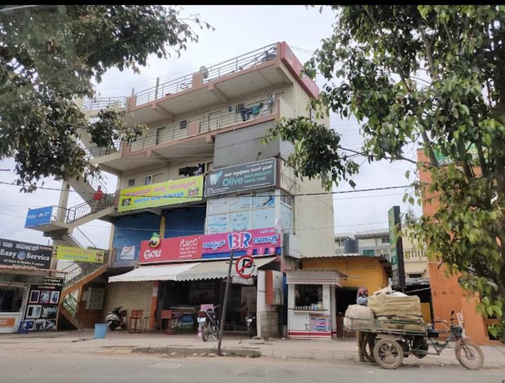 Commercial image of 204.0 Sq.ft   Shop for rent in Brookefield for 30000