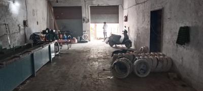 Commercial image of 1800.0 Sq.ft Showroom for rent in Kandivali East for 60000