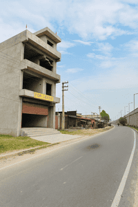 Outside View image of 2500.0 Sq.ft   Showroom for rent in HUDA Sector-2 for 160000