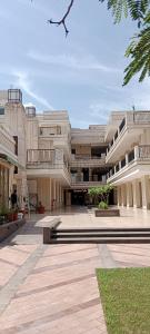 Others image of 405.0 Sq.ft   Shop for rent in Sector 132 for 65000