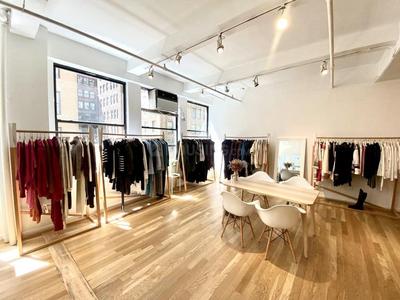 Others image of 600.0 Sq.ft   Showroom for rent in Abrama Village for 65000