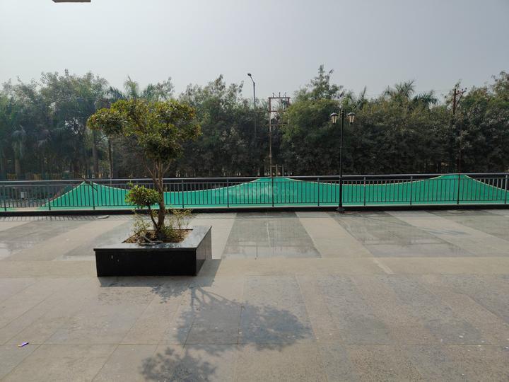 Others image of 280.0 Sq.ft   Shop for rent in Sector 143B for 40000