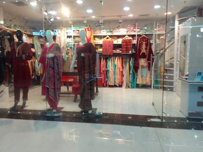 Entrance image of 140.0 Sq.ft   Showroom for sale in Sector 75 for 7500000