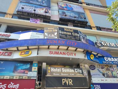 Entrance image of 297.0 Sq.ft pre-leased Ready to use Office Space for sale in Sector 11 for 3000000