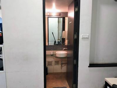 Others image of 1060.0 Sq.ft  Ready to use Office Space for rent in Dadar West for 375000