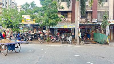 Others image of 589.0 Sq.ft pre-leased  Shop for sale in Narolgam for 15000000