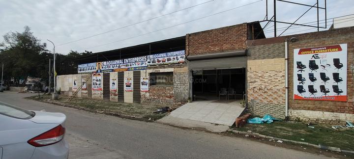 Others image of 3800.0 Sq.ft   Showroom for rent in Focal Point for 220000