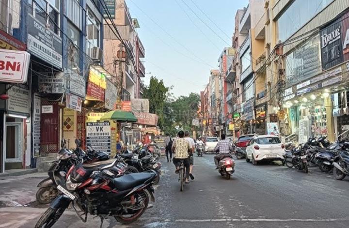 Outside View image of 424.0 Sq.ft pre-leased  Shop for sale in Palam Extension for 60000000