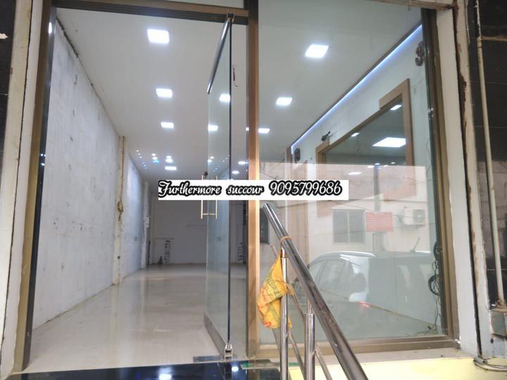 Entrance image of 1200.0 Sq.ft   Shop for rent in Meyyanur for 56250
