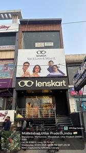 Entrance image of 1000.0 Sq.ft   Showroom for rent in Line Par for 100000