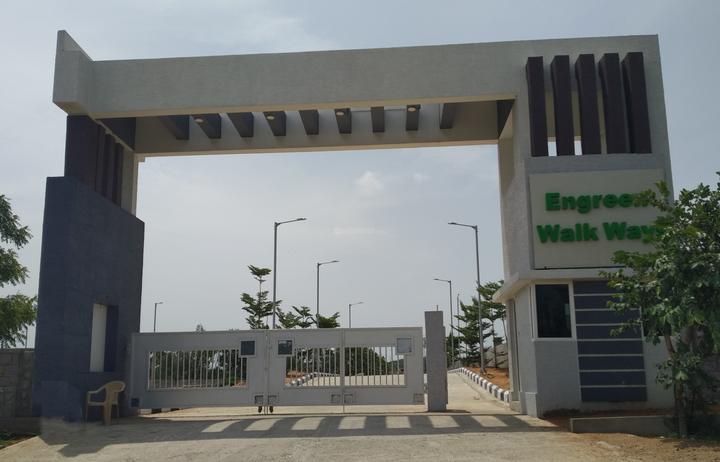 Gallery Cover Pic of Engreen Walkways