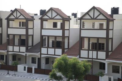 Gallery Cover Pic of Land Craft Golf Link Phase 2