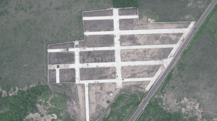 Gallery Cover Pic of Emerald City