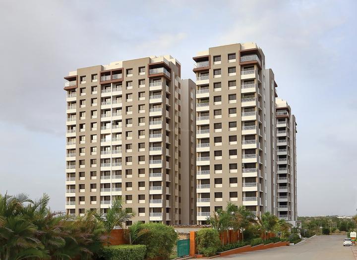 Vraj Apple Elegance More Images 1