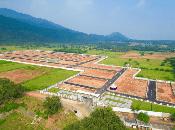 Gallery Cover Pic of Sree Misty Clouds II