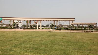 32nd Parkview Gaur Yamuna City