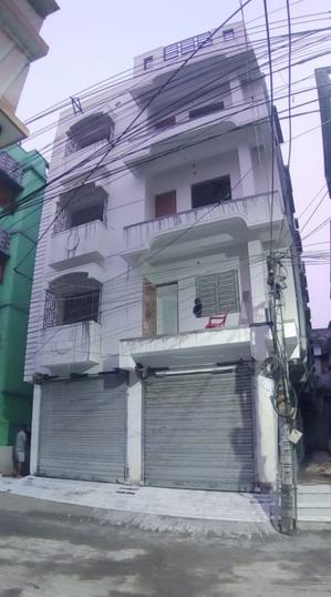 Baguiati Rail Pukur Main Image 1