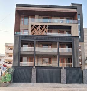 Project Image of 2250 Sq.ft 3 BHK Builder Floor for sale in Sector 77 for Rs. 25200000