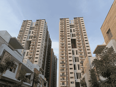 2.5 BHK Semi Furnished Flat