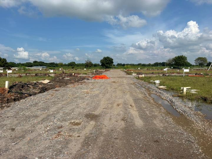 Gallery Cover Pic of I Square Properties