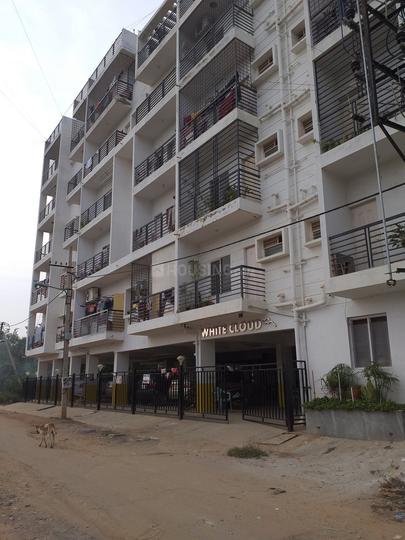 Gallery Cover Pic of White Cloud Apartment