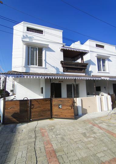 Gallery Cover Pic of MP Dollars County