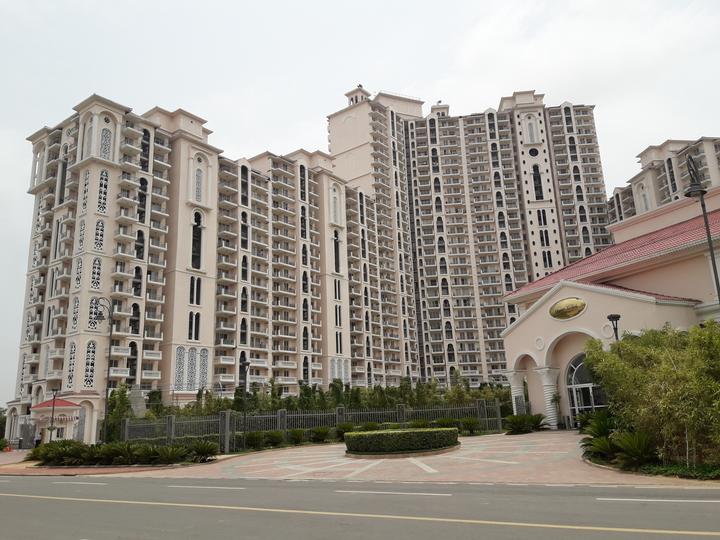 Gallery Cover Pic of DLF Regal Gardens