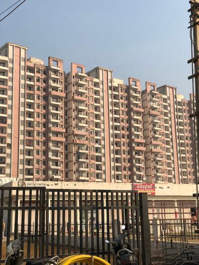 Gallery Cover Pic of SRS Pearl Floors