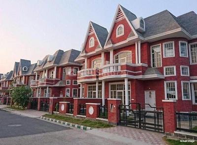 5 BHK Independent House