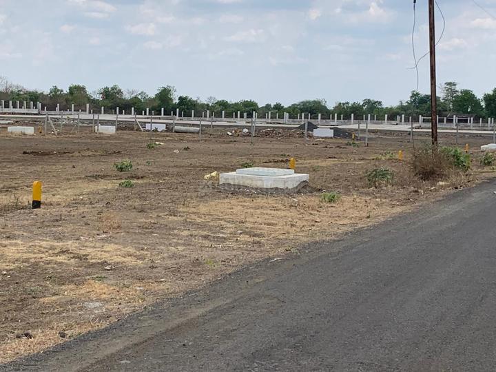 Gallery Cover Pic of R N Layout