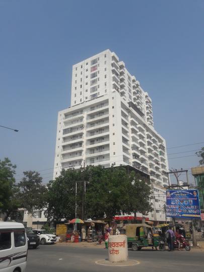 SKG The Merlin - Image 1