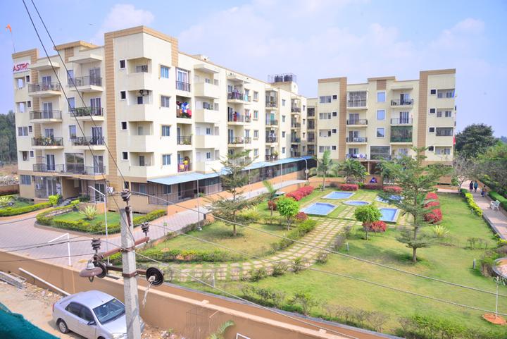 Gallery Cover Pic of MJ Lifestyle Astro