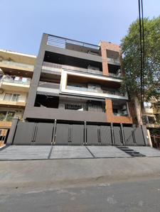 Gallery Cover Pic of Paramount Luxury Floors Sector 57
