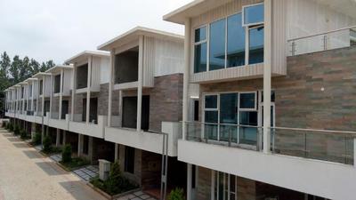 Shravanthi Oakridge