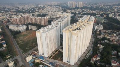 Gallery Cover Pic of Mantri Serenity 3