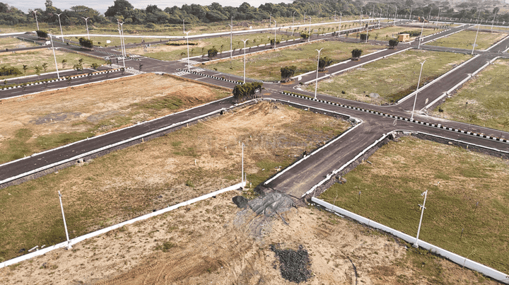 Gallery Cover Pic of G Square The Breeze