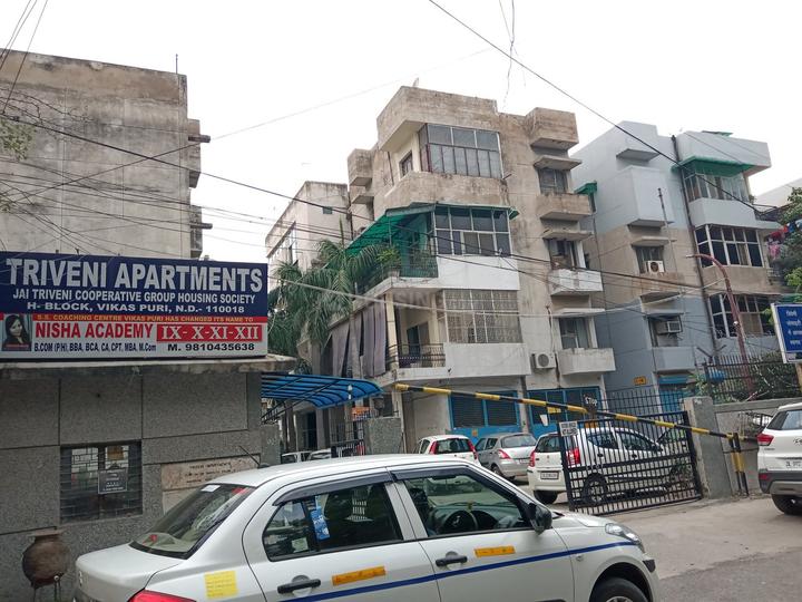 Gallery Cover Pic of Triveni Apartments