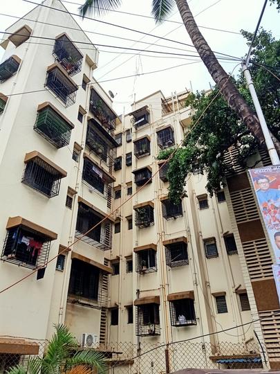 Gallery Cover Pic of Triveni Tower